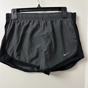 Nike Tempo Shorts, Women's Medium, Black/Gray
